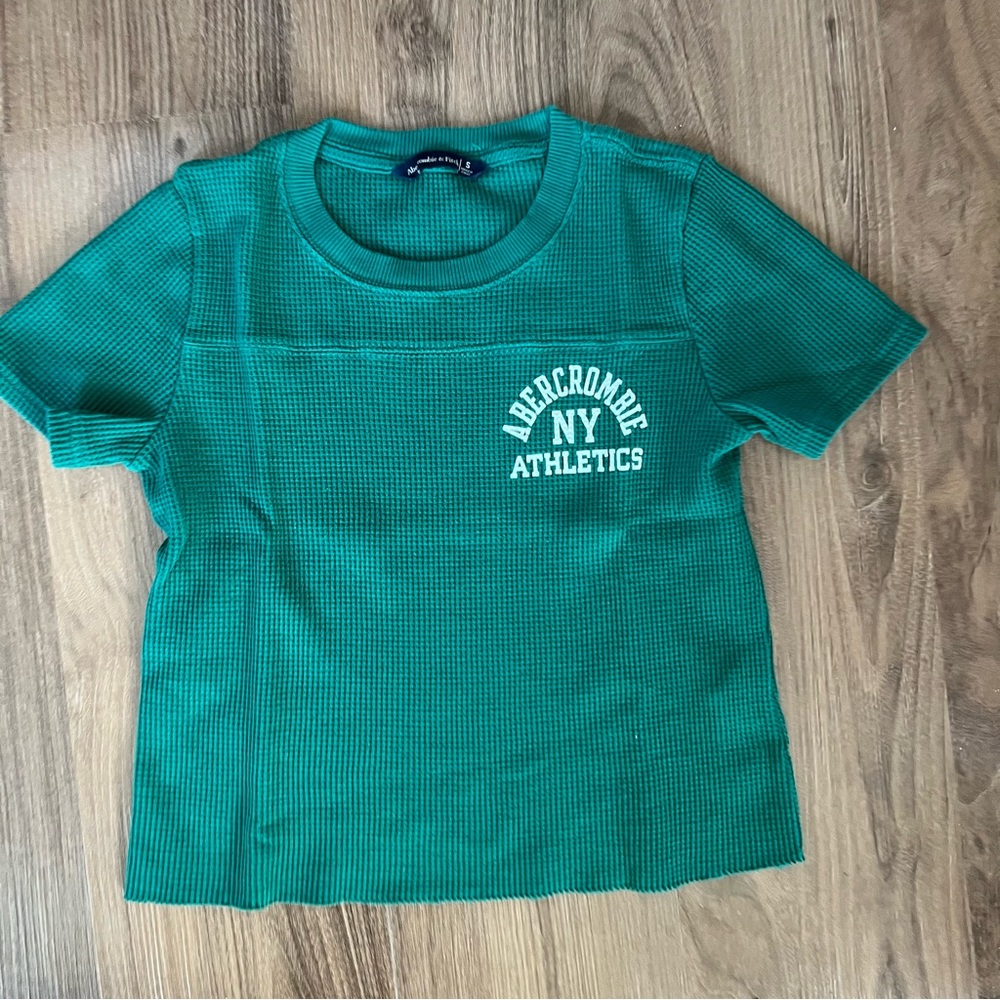 Abercrombie & Fitch cropped tee